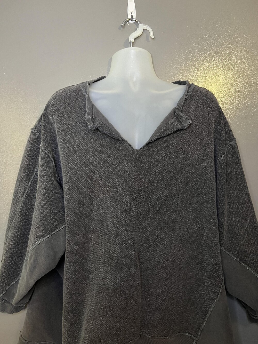 We The Free Sweater Womens Medium Gray Terry V Neck Raw Hem Oversized Pullover